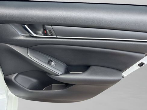 Used 2022 Honda Accord Sport image 17