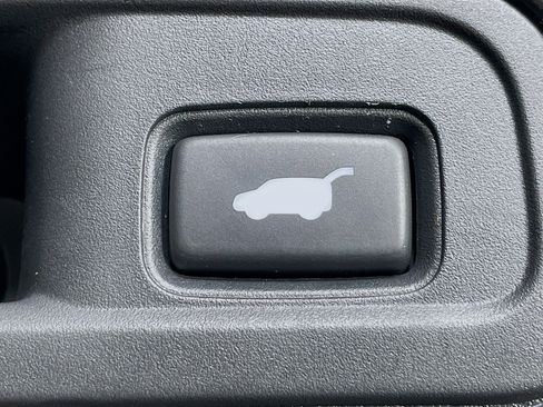 Used 2021 Honda Pilot Touring image 32