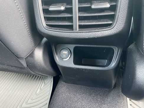 Used 2022 Kia Seltos S FWD image 24