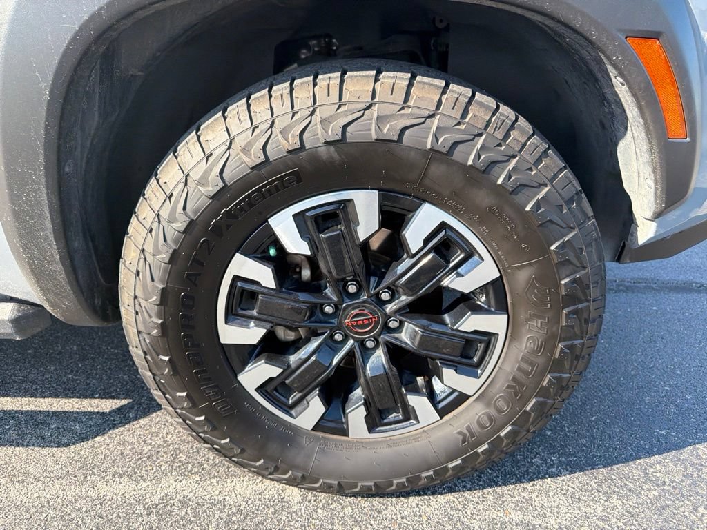 Used 2022 Nissan Frontier PRO-4X AWD/4WD image 9