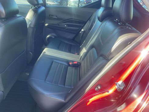 Used 2020 Nissan Kicks SR w/ SR Premium Package image 6