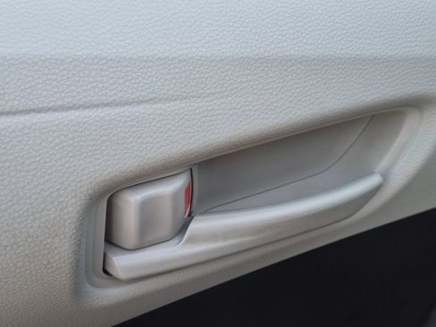 Used 2024 Toyota Corolla LE w/ LE Convenience Package FWD image 9