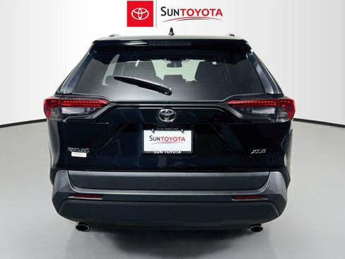 Used 2024 Toyota RAV4 XLE w/ Convenience Package FWD image 5