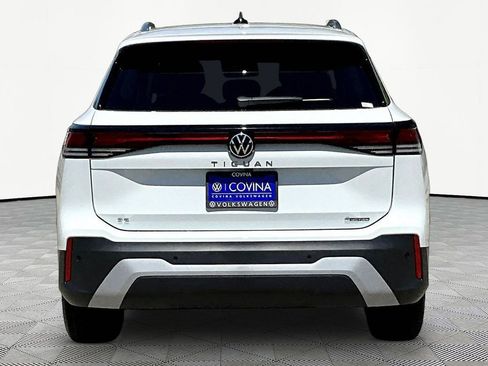 New 2026 Volkswagen Tiguan SE AWD/4WD image 5