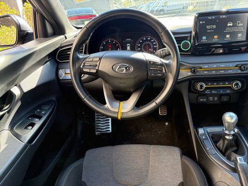 Used 2021 Hyundai Veloster Turbo R-Spec image 9