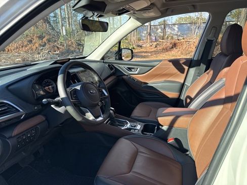 Used 2024 Subaru Forester Touring w/ Convenience Package image 8