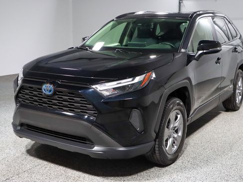 Used 2023 Toyota RAV4 XLE w/ Convenience Package AWD/4WD image 32
