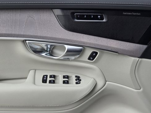 New 2026 Volvo XC90 B6 Ultra image 26