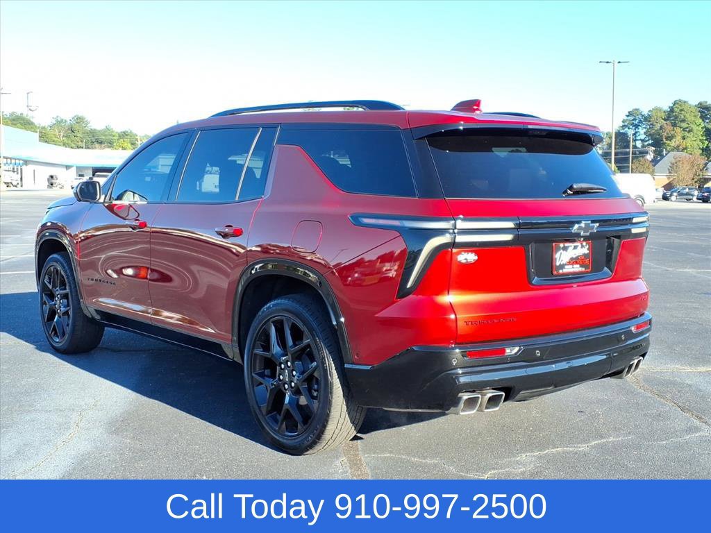 Used 2025 Chevrolet Traverse RS w/ LPO, Floor Liner Package FWD image 3