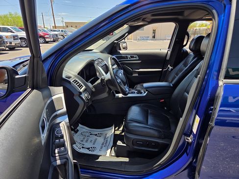 Used 2014 Ford Explorer XLT w/ Equipment Group 202A FWD image 33