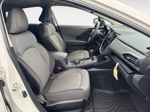 Used 2024 Subaru Crosstrek 2.0i Premium image 10