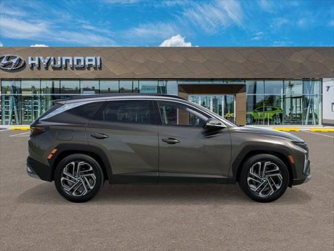 New 2026 Hyundai Tucson Limited image 7