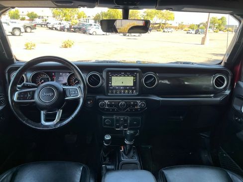 Used 2021 Jeep Wrangler Unlimited Sahara image 24