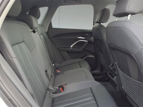 Used 2025 Audi Q5 Premium Plus w/ Premium Plus image 12