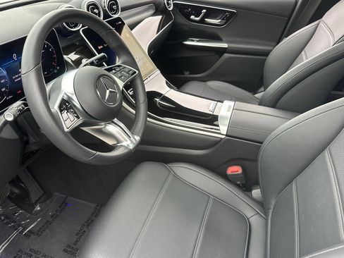 Certified 2025 Mercedes-Benz GLC 300 4MATIC image 10