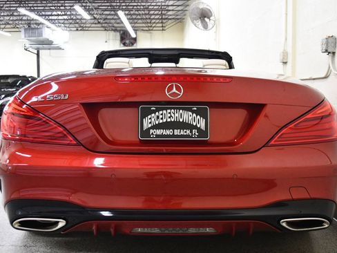 Used 2019 Mercedes-Benz SL 550 image 6