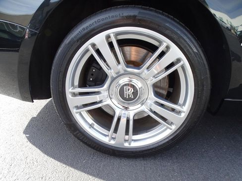 Used 2015 Rolls-Royce Wraith RWD image 36