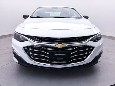 Used 2024 Chevrolet Malibu LS FWD image 11