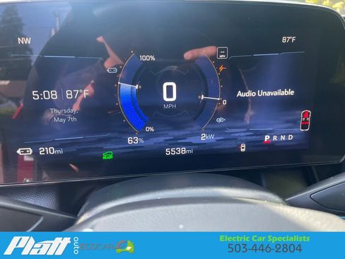 Used 2024 Chevrolet Equinox EV LT w/ LPO, Blackout Package FWD image 32