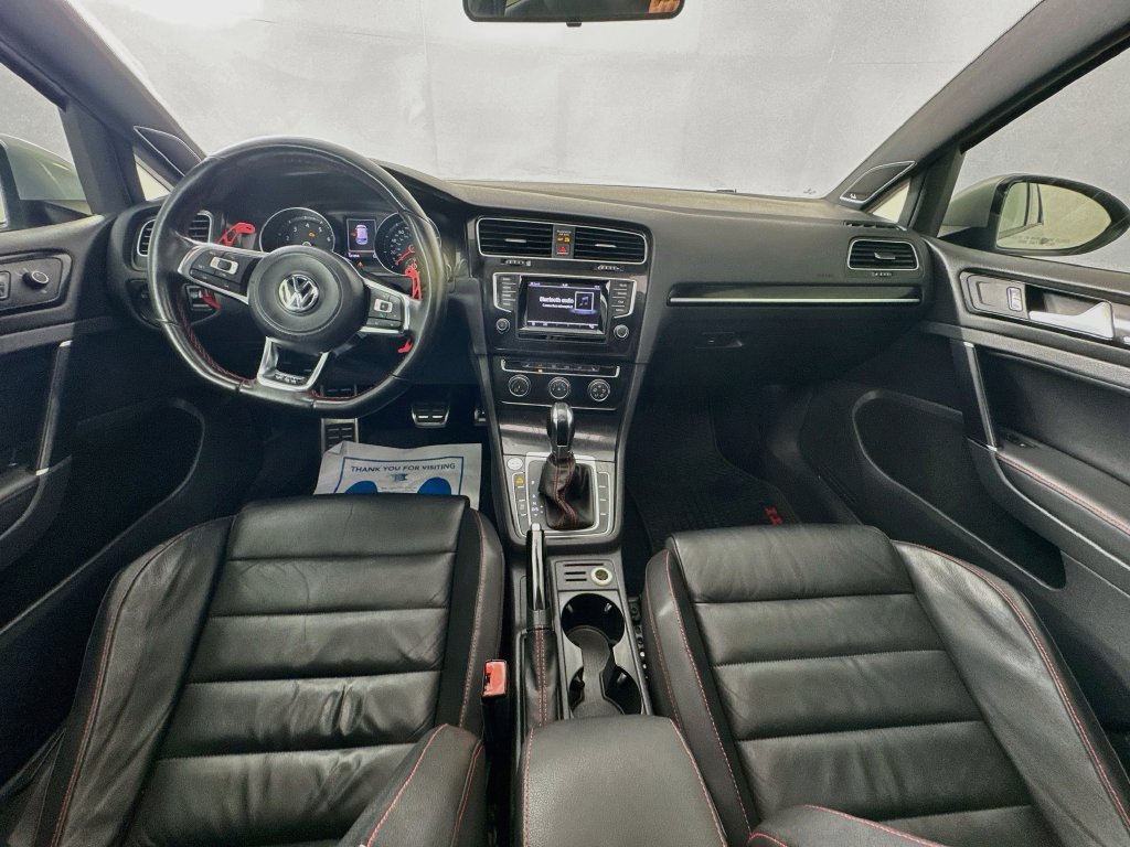 Used 2015 Volkswagen GTI SE FWD image 28
