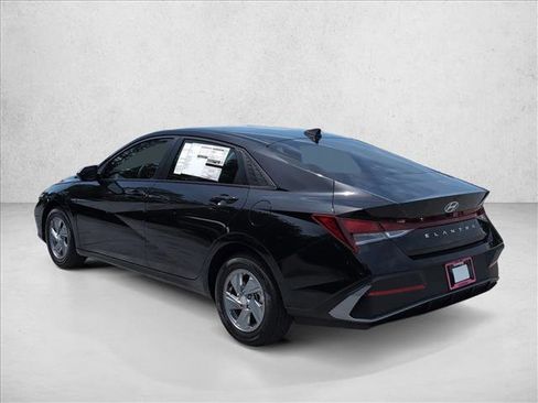 New 2026 Hyundai Elantra SE FWD image 9