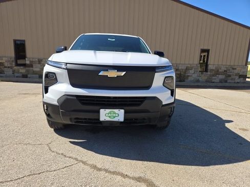 Used 2024 Chevrolet Silverado EV W/T AWD/4WD image 2