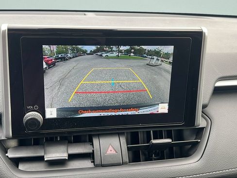 Certified 2025 Toyota RAV4 LE FWD image 17