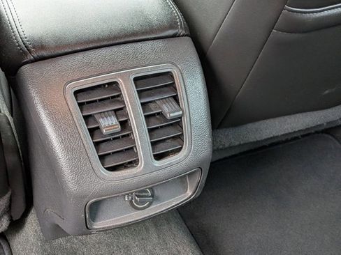 Used 2013 Ford Taurus Limited image 24