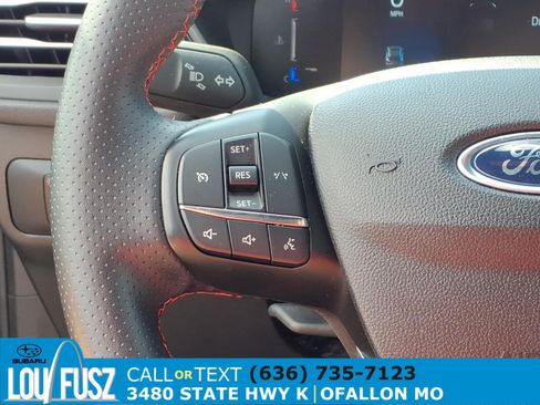 Used 2025 Ford Escape ST-Line AWD/4WD image 18