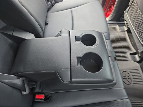 Used 2022 Toyota 4Runner Limited image 14