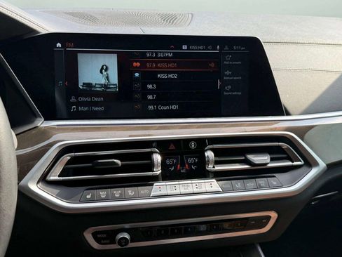 Used 2022 BMW X5 xDrive40i w/ Premium Package AWD/4WD image 34