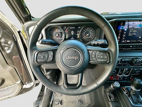 Used 2024 Jeep Wrangler Willys image 11