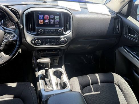 Used 2017 Chevrolet Colorado LT w/ LT Convenience Package RWD image 6