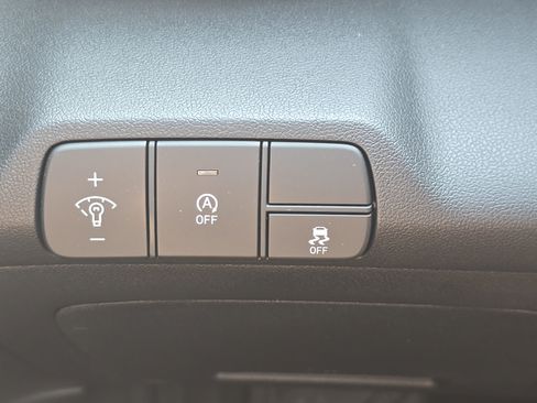 New 2026 Hyundai Elantra SE FWD image 24
