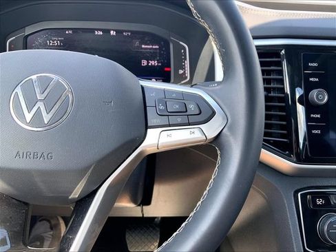 Used 2022 Volkswagen Atlas SE AWD/4WD image 14