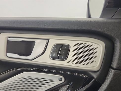 Used 2022 Ford Explorer ST w/ Equipment Group 401A image 32