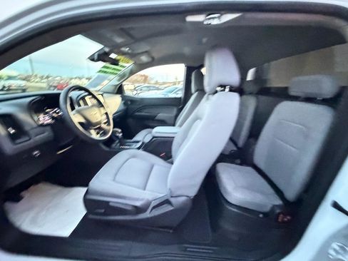 Used 2022 Chevrolet Colorado W/T image 14