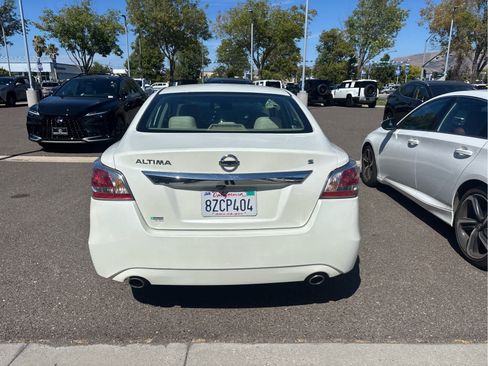 Used 2015 Nissan Altima 2.5 S w/ Power Driver Seat Package FWD image 3