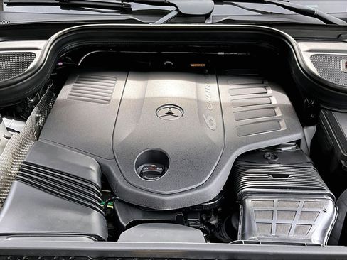 New 2026 Mercedes-Benz GLS 450 4MATIC image 18