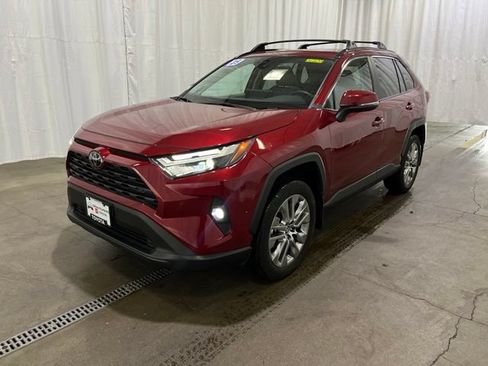 Used 2025 Toyota RAV4 XLE Premium w/ Weather Package AWD/4WD image 7