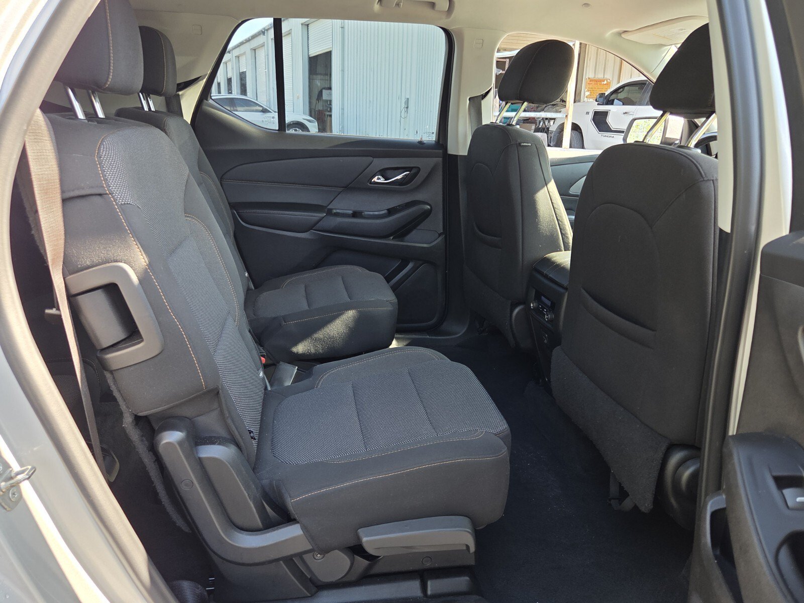 Certified 2021 Chevrolet Traverse LT FWD image 16