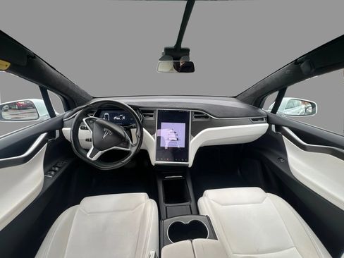 Used 2017 Tesla Model X 90D AWD/4WD image 22