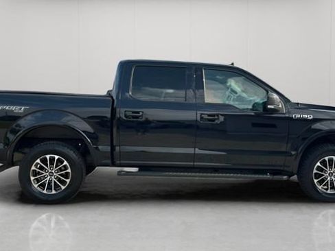 Used 2018 Ford F150 XLT w/ Equipment Group 302A Luxury AWD/4WD image 3