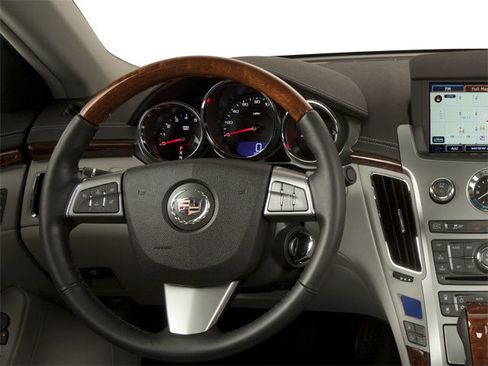 Used 2010 Cadillac CTS Premium RWD image 9