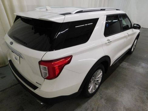 Used 2021 Ford Explorer Limited w/ Hybrid Equipment Group 310A image 3