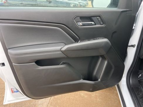 New 2025 GMC Canyon Elevation w/ Convenience Package image 14