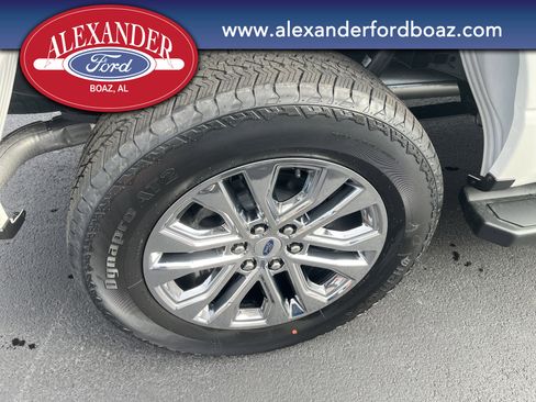 New 2025 Ford F150 Lariat w/ Equipment Group 502A High image 11