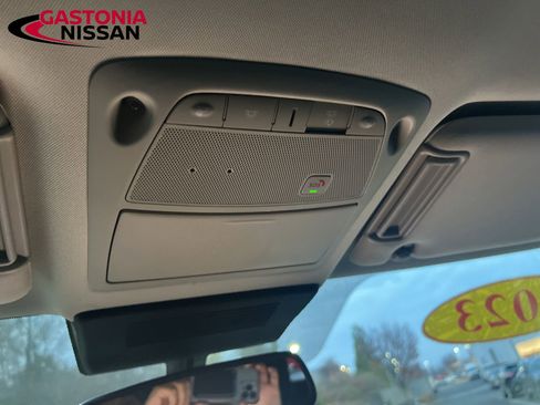 Used 2023 Nissan Armada SV image 41