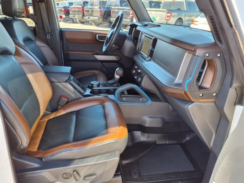 Used 2023 Ford Bronco Outer Banks image 13