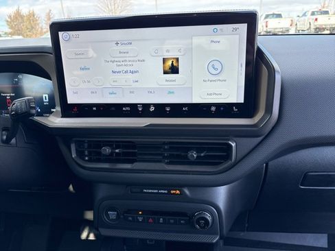 Used 2025 Ford Bronco Sport Big Bend w/ Convenience Package image 9